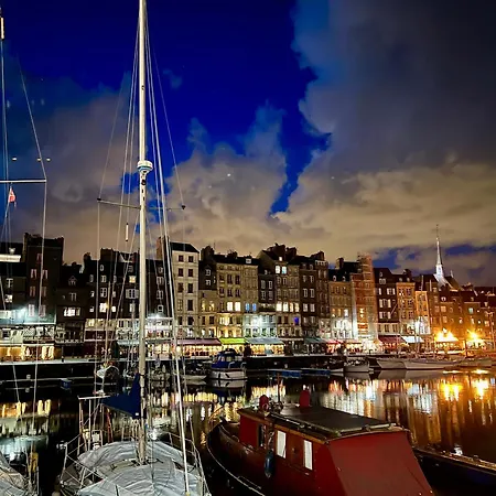 Daire Pause Chez Julien, Lumineux Et Idealement Situe! Honfleur