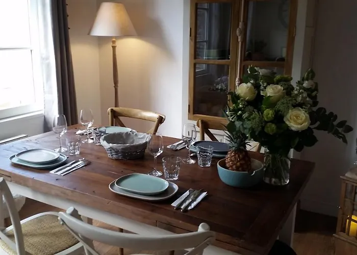 Pause Chez Julien, Lumineux Et Idealement Situe! 아파트 *