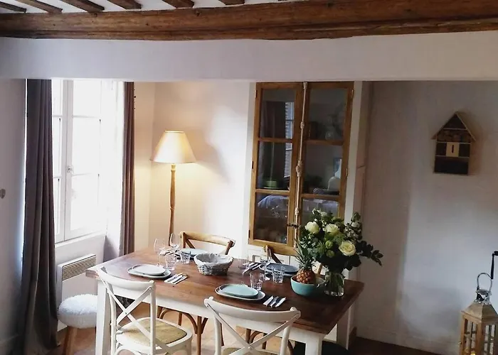 아파트 Pause Chez Julien, Lumineux Et Idealement Situe!